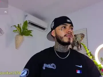 SkyLumen – webcam model profile photo Image 11