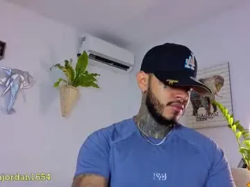 SkyLumen – webcam model profile photo Image 12