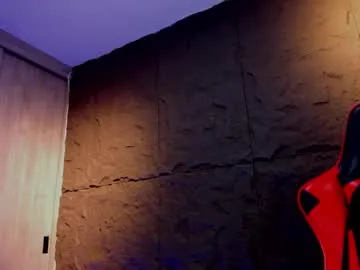 Juhone – webcam model profile photo Image 15