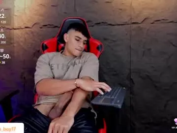 Juhone – webcam model profile photo Image 8