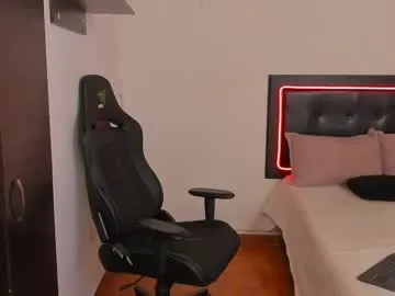 JadeMartinelli – webcam model profile photo Image 9