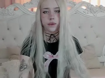 Lololevy – webcam model profile photo Image 19