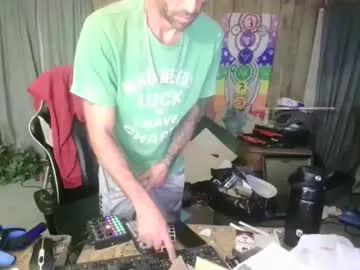 sexmittennjoytoy – webcam model profile photo Image 18