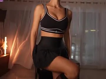 AngelinaEllen – webcam model profile photo Image 18