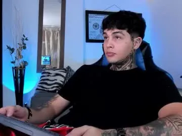 GiaRos – webcam model profile photo Image 3