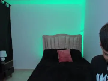 LaraHarvey – webcam model profile photo Image 15