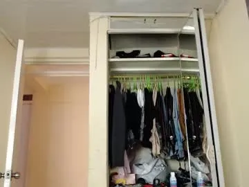 riku38777 – webcam model profile photo Image 7