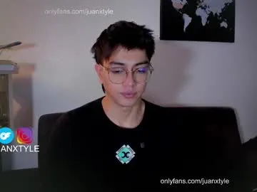 JadeMartinelli – webcam model profile photo Image 11