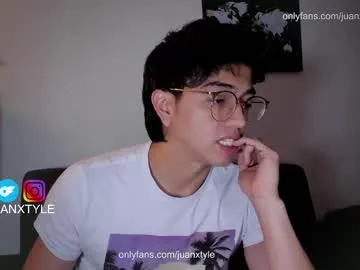 JadeMartinelli – webcam model profile photo Image 18