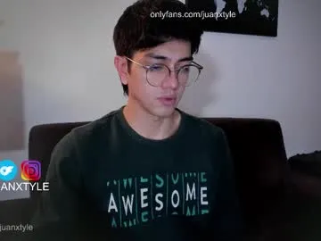 JadeMartinelli – webcam model profile photo Image 2