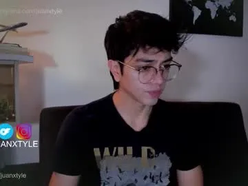 JadeMartinelli – webcam model profile photo Image 6