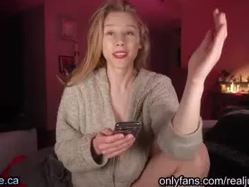 alicegreyyy – webcam model profile photo Image 2