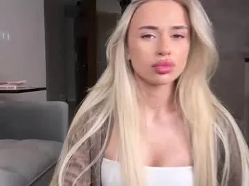 AmyBelmontt – webcam model profile photo Image 2