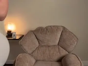 AmyBelmontt – webcam model profile photo Image 5