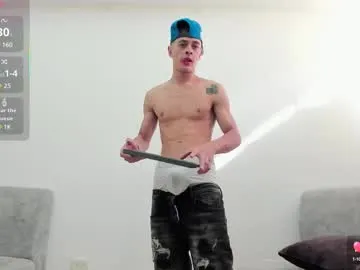 ZoeyReed – webcam model profile photo Image 14