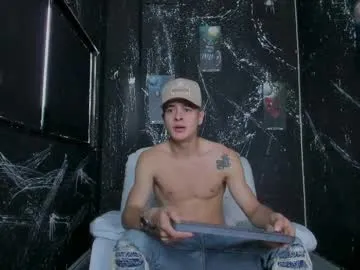 ZoeyReed – webcam model profile photo Image 16