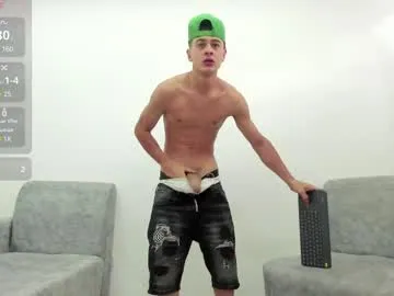 ZoeyReed – webcam model profile photo Image 7