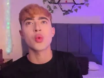 boysgang_sex – webcam model profile photo Image 9