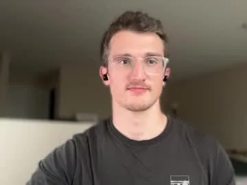 LoveFacialCum – webcam model profile photo Image 4