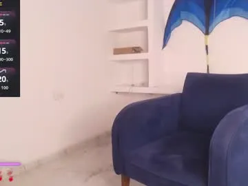 EvaAmanti – webcam model profile photo Image 10