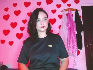 CassieGil – webcam model profile photo Image 8