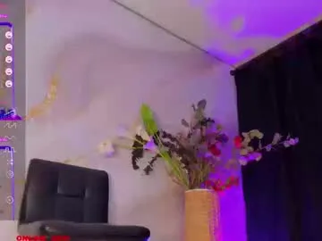 DanielaaMartinez – webcam model profile photo Image 19