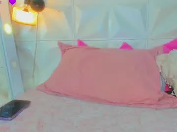 CassieGil – webcam model profile photo Image 2