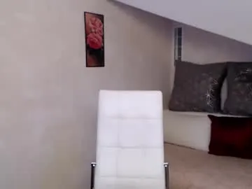 LaraPunkt – webcam model profile photo Image 11