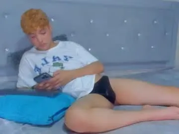 ROXSANNE – webcam model profile photo Image 10