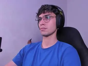 Juhone – webcam model profile photo Image 4