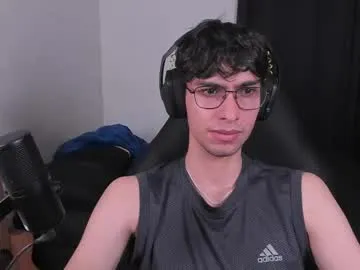 Juhone – webcam model profile photo Image 6