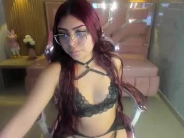 CassieGil – webcam model profile photo Image 4