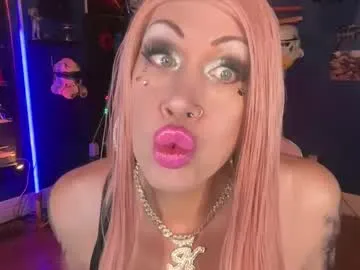 AlannaWeest – webcam model profile photo Image 7