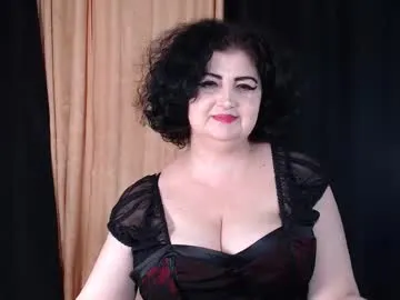 ArianaSole – webcam model profile photo Image 10