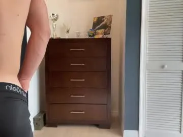 LillyPark – webcam model profile photo Image 17