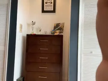 LillyPark – webcam model profile photo Image 19