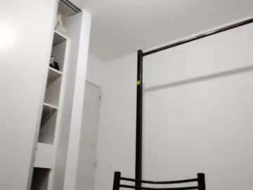 CinthiaCM – webcam model profile photo Image 10