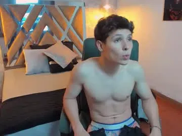 CoryDuucaan – webcam model profile photo Image 4