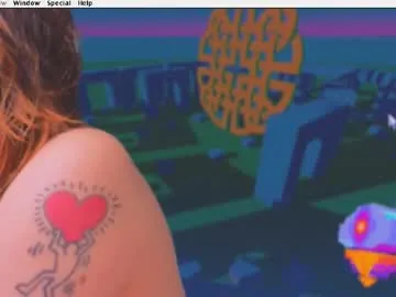 Amylewiss – webcam model profile photo Image 4