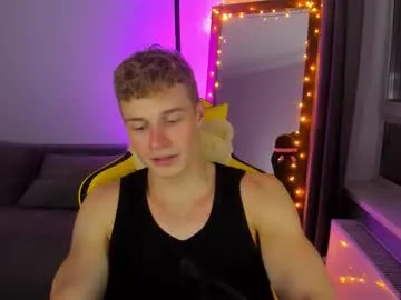 alphazack14 – webcam model profile photo Image 18