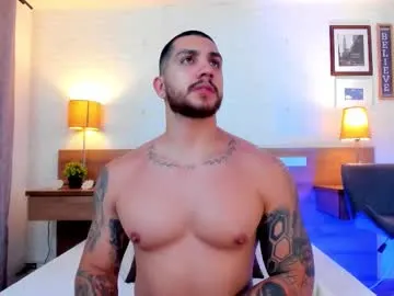 LauraFord – webcam model profile photo Image 10