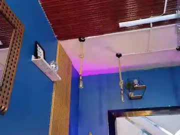 AmyBelmontt – webcam model profile photo Image 11