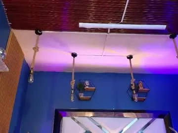 AmyBelmontt – webcam model profile photo Image 4