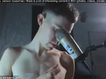 YaraDavis – webcam model profile photo Image 18