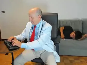 SashaShin – webcam model profile photo Image 6