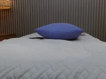 zincky – webcam model profile photo Image 14