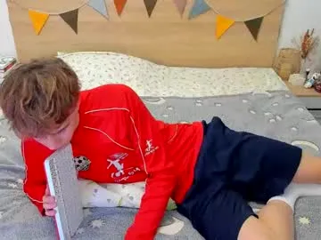 MavisReeve – webcam model profile photo Image 12