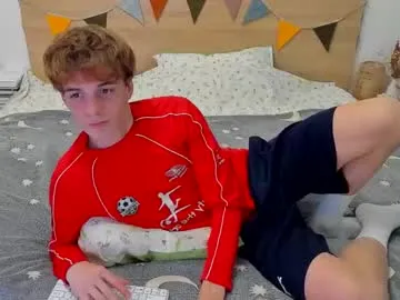 MavisReeve – webcam model profile photo Image 13