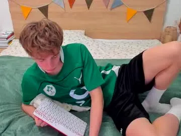 MavisReeve – webcam model profile photo Image 18