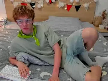 MavisReeve – webcam model profile photo Image 2